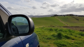 Jakie auto wynająć na wakacje?